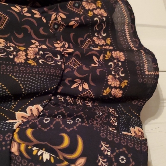 Sienna Sky Women's Button Down Black Floral Peplum Top Size XS - Picture 6 of 8